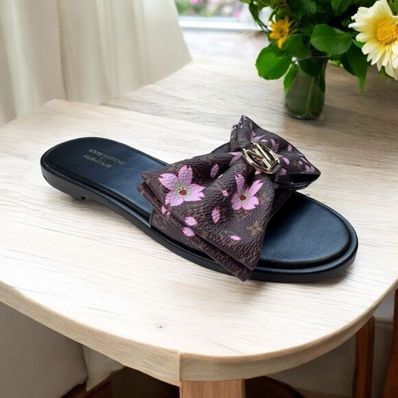 NWT Louis Vuitton x Murakami Lily Flat Mules (35/5) - Picture 1 of 9